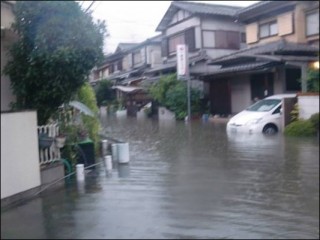 宇治市内の浸水被害の様子