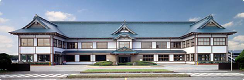 図3 本社およびショールーム （有形文化財）