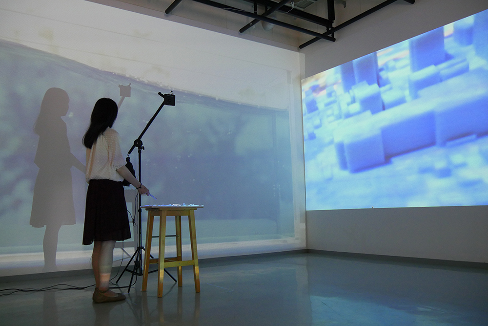 浸水深度が自身の影を超えている（スクリーン2）