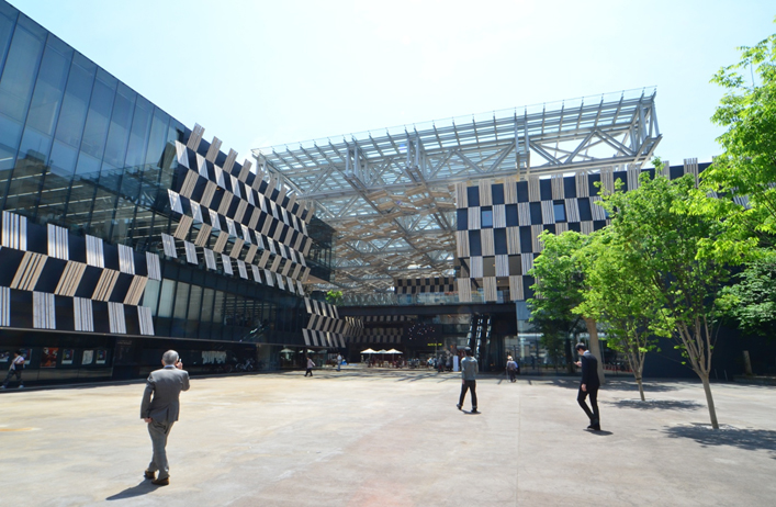 長岡市庁舎（シティホールプラザ アオーレ長岡）