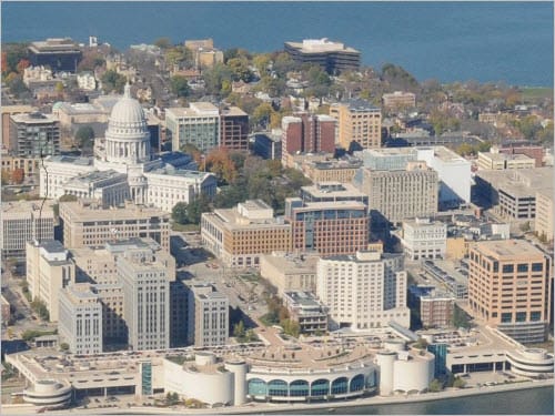 クリギングを使用した都市部の熱解析のイメージ