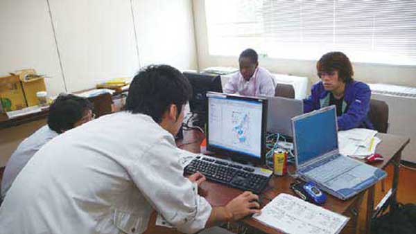 地図作成の様子