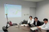 環境GIS研究所 代表取締役　荒屋 亮 氏（左） 九州先端科学技術研究所 生活支援情報技術研究室長　木室 義彦 氏（中） 生活支援情報技術研究室研究員　家永 貴史 氏（右）