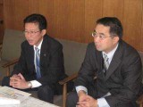 (左) 小鳩 一則 次長 (右) 羽賀 康明 課長代理