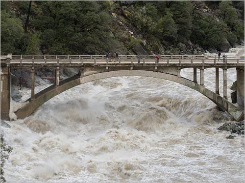 ユニットハイドログラフを使った洪水の予測のイメージ