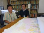地質情報研究部門 シームレス地質情報研究グループ グループ長　斎藤 眞 氏（左） 同主任研究員　内藤 一樹 氏（右）