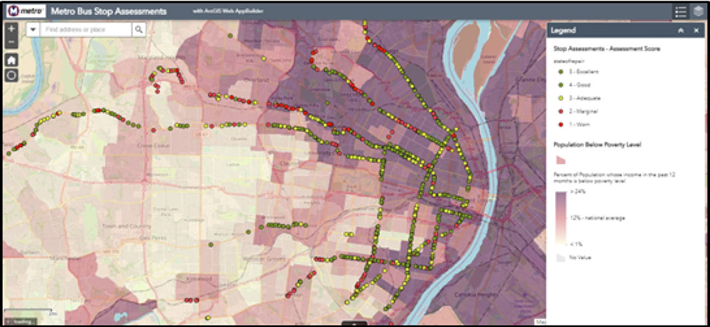 ArcGIS Web AppBuilder はバス停の評価点を表示し、調査員が状況を確認できる。