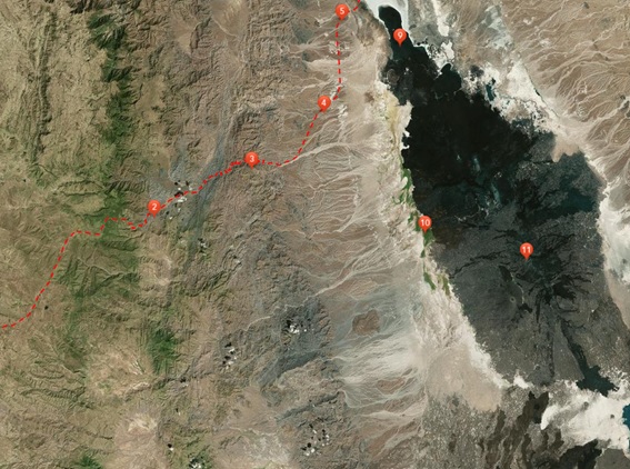 クイズ1.　右にある大きな黒のエリアは一体何でしょう？
