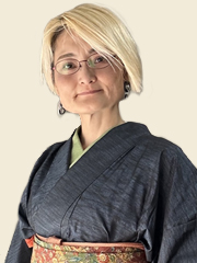 井口 英華 氏